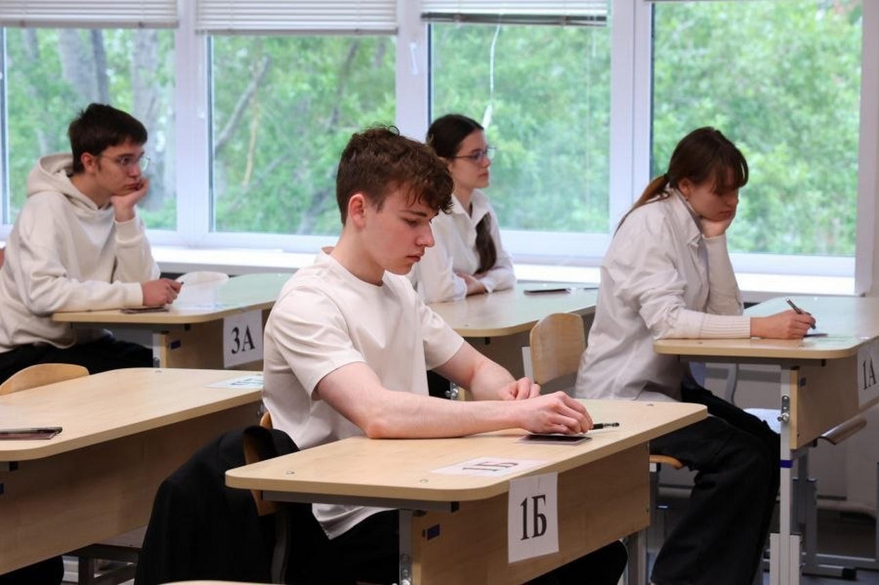 Девятиклассники принимают участие в итоговом собеседовании по русскому языку