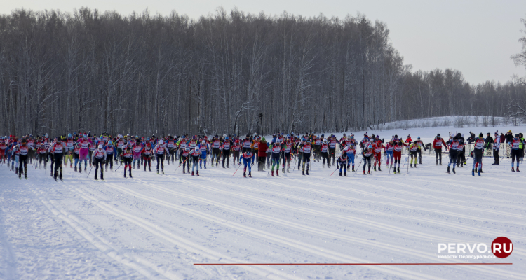 Более 900 лыжников пересекли границу Европы и Азии в уральском марафоне