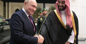 Путин провел телефонный разговор с наследным принцем Саудовской Аравии