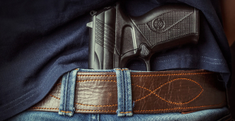 В Таиланде мужчина устроил стрельбу в школе и взяли людей в заложники