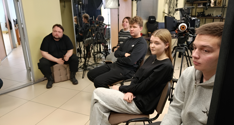 Студенты из Первоуральска перенимают опыт челябинских журналистов