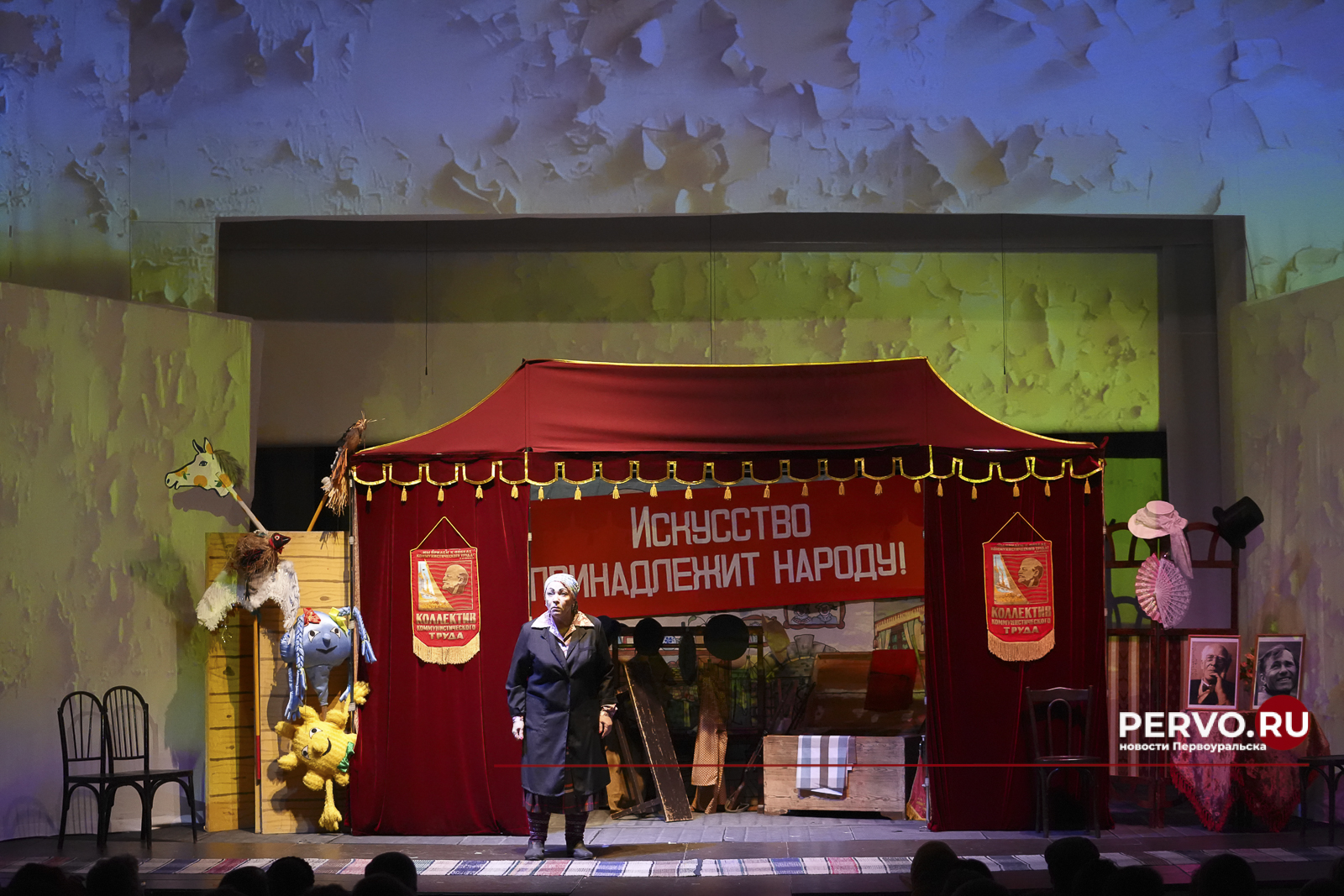 Глава города поздравил первоуральцев с Международным днём театра