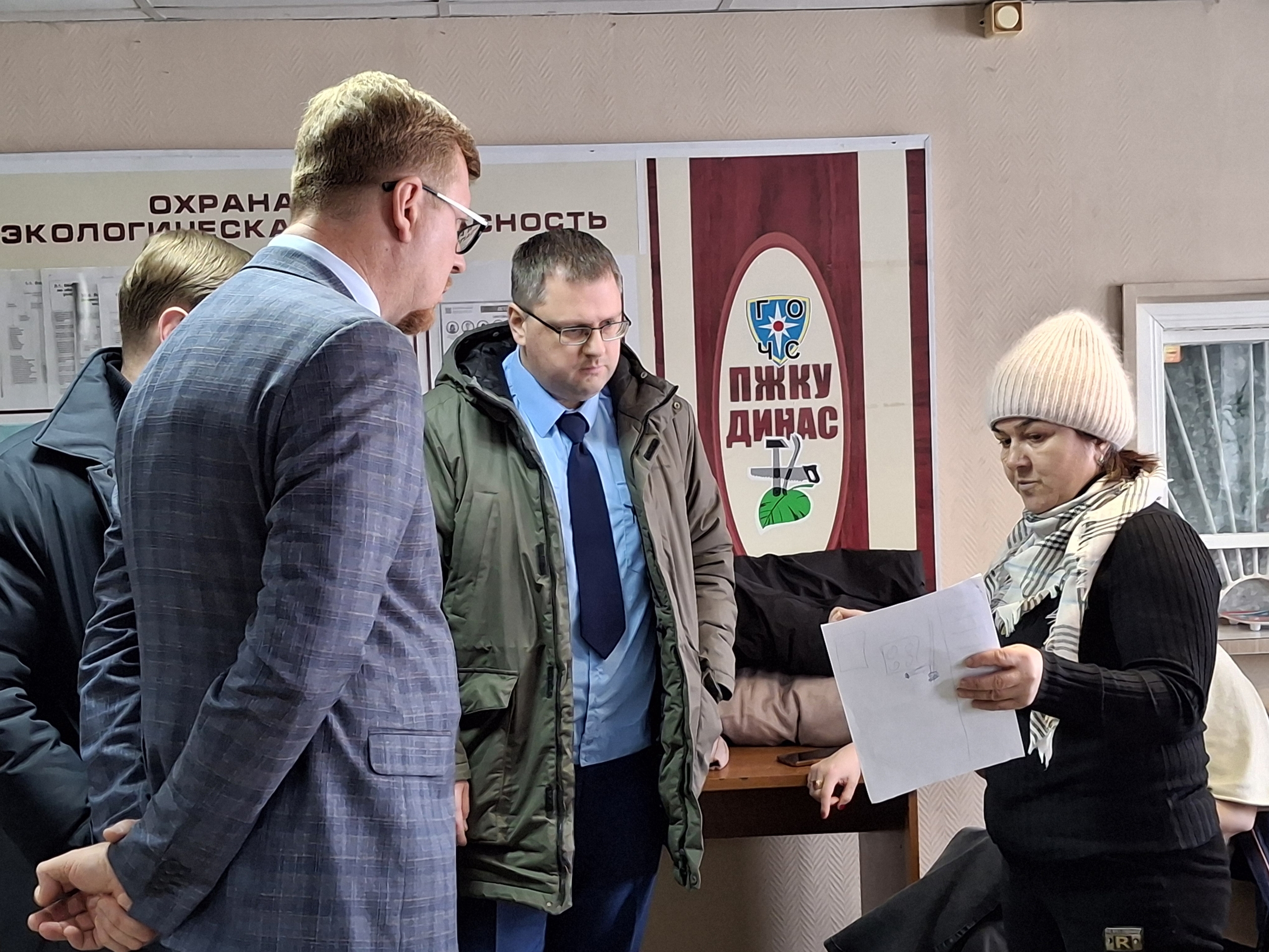 В микрорайоне Динас в Первоуральске восстанавливают дом, пострадавший при взрыве газа