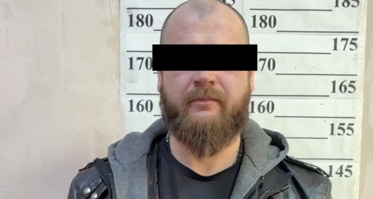 Полиция Первоуральска задержала москвича, «работавшего» на мошенников