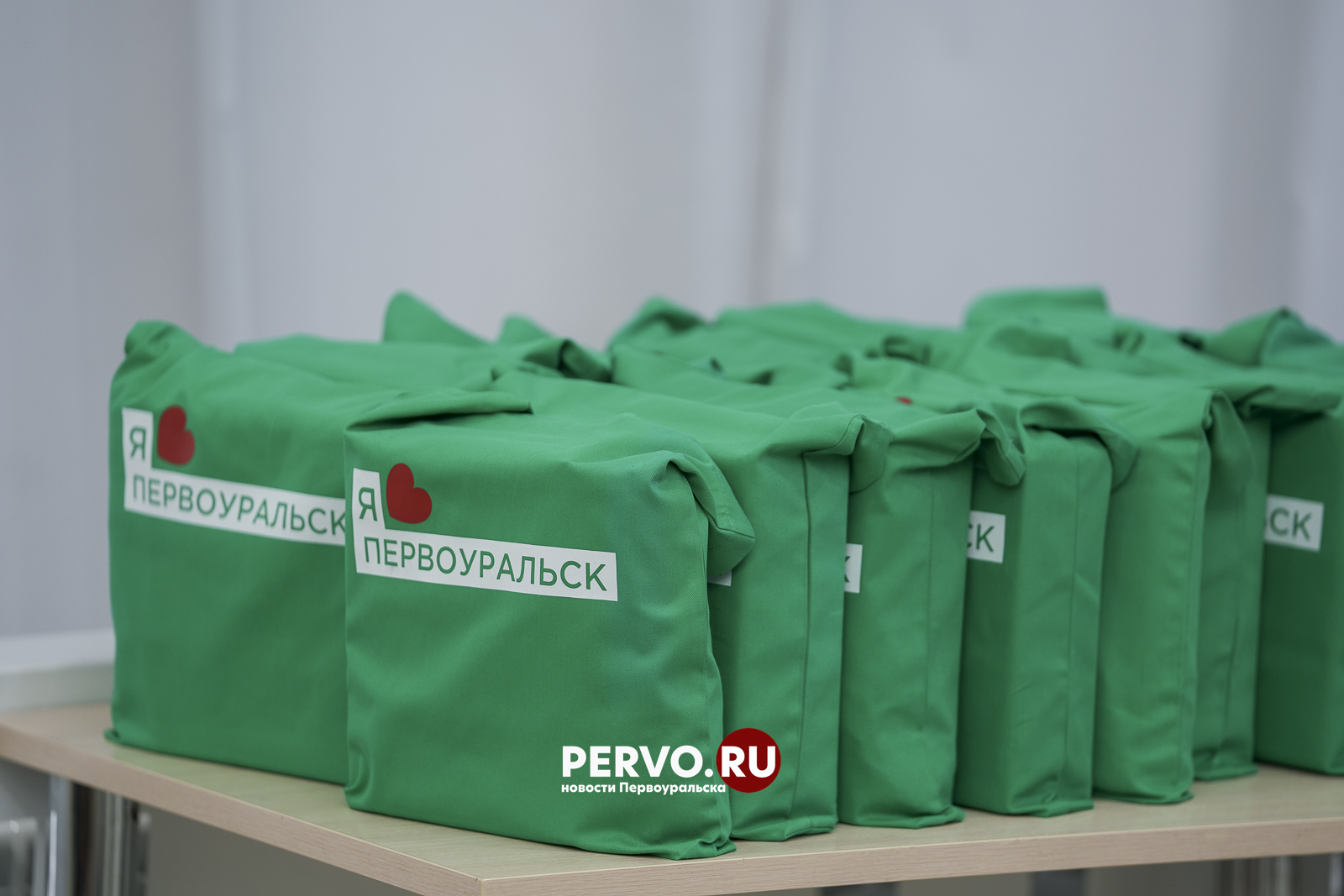 В ИКЦ чествовали чемпионов АХМ «Уральский Трубник»