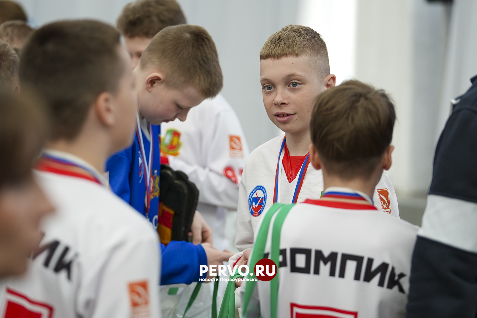 В ИКЦ чествовали чемпионов АХМ «Уральский Трубник»