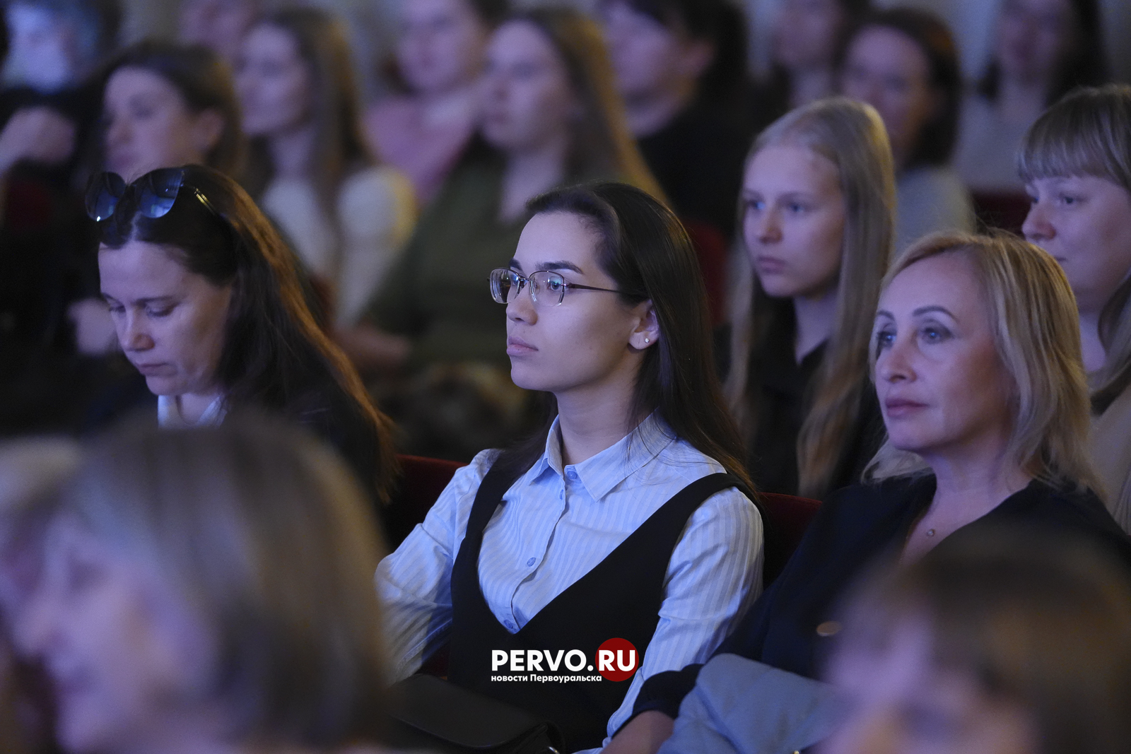В преддверии Дня местного самоуправления в Первоуральске были вручены почётные грамоты
