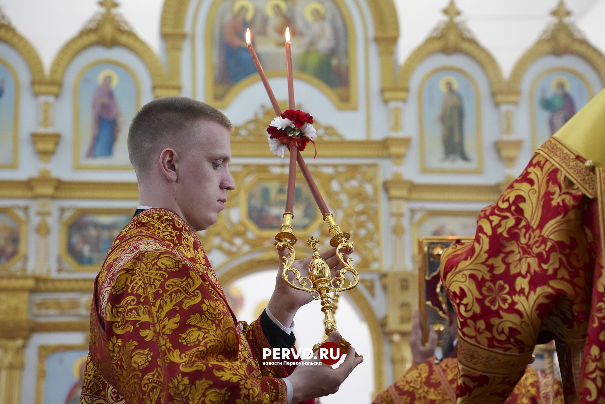 Митрополит Екатеринбургский и Верхотурский совершил чин освящения закладного камня нового храма в Первоуральске