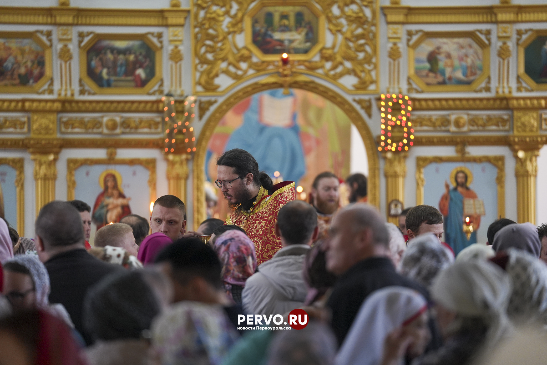 Митрополит Екатеринбургский и Верхотурский совершил чин освящения закладного камня нового храма в Первоуральске