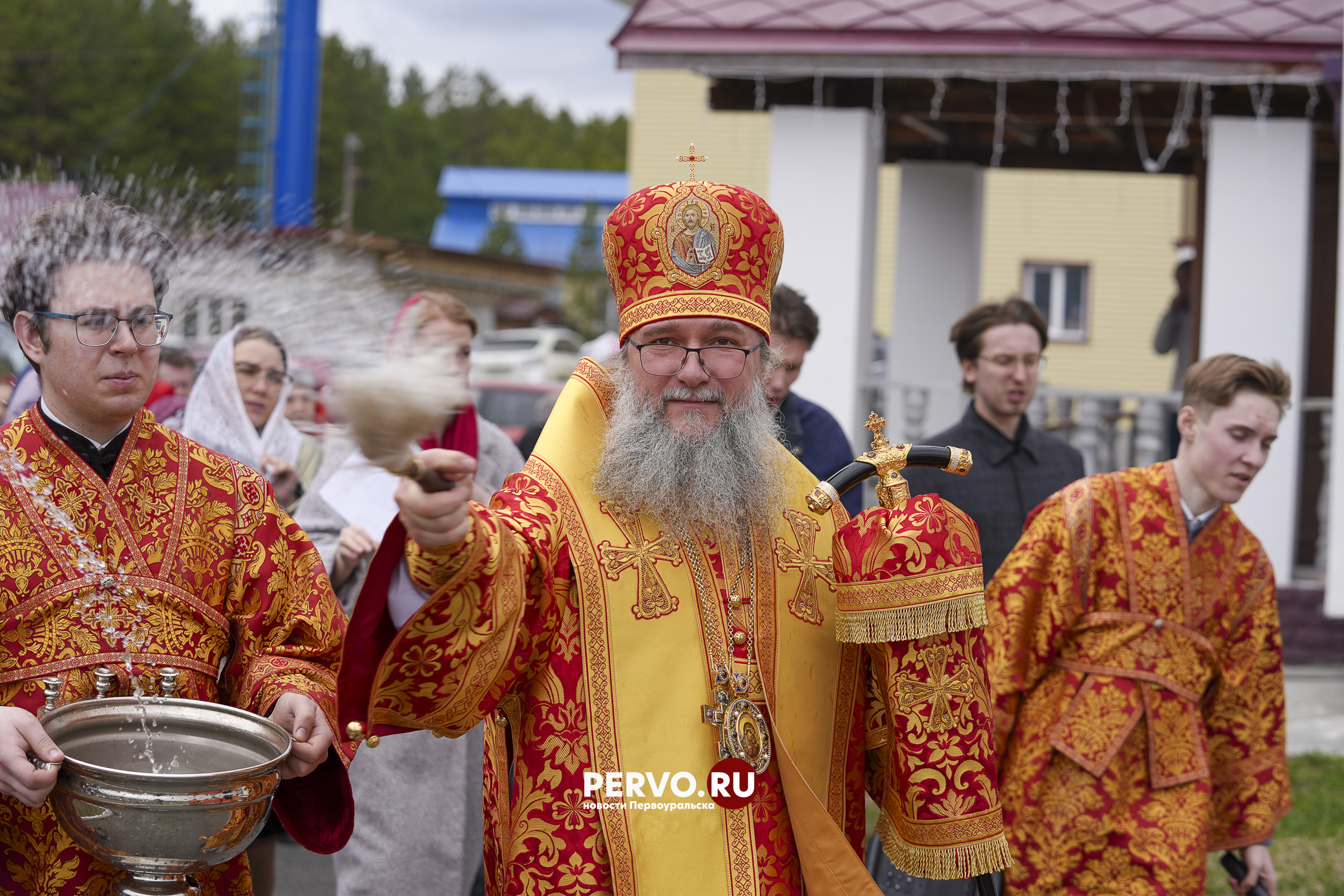 Митрополит Екатеринбургский и Верхотурский совершил чин освящения закладного камня нового храма в Первоуральске