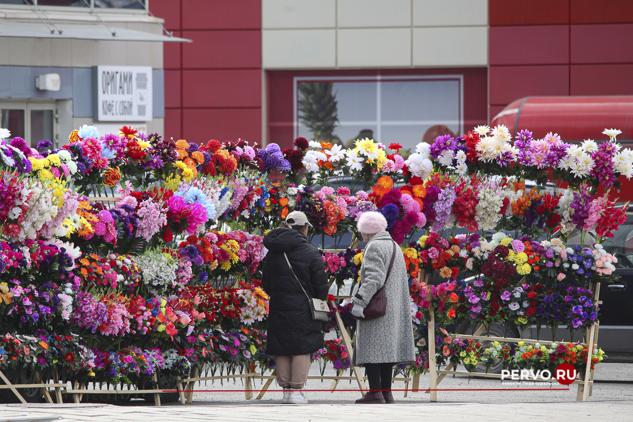 Сегодня, в родительский день автомобилистов не пустят на кладбища