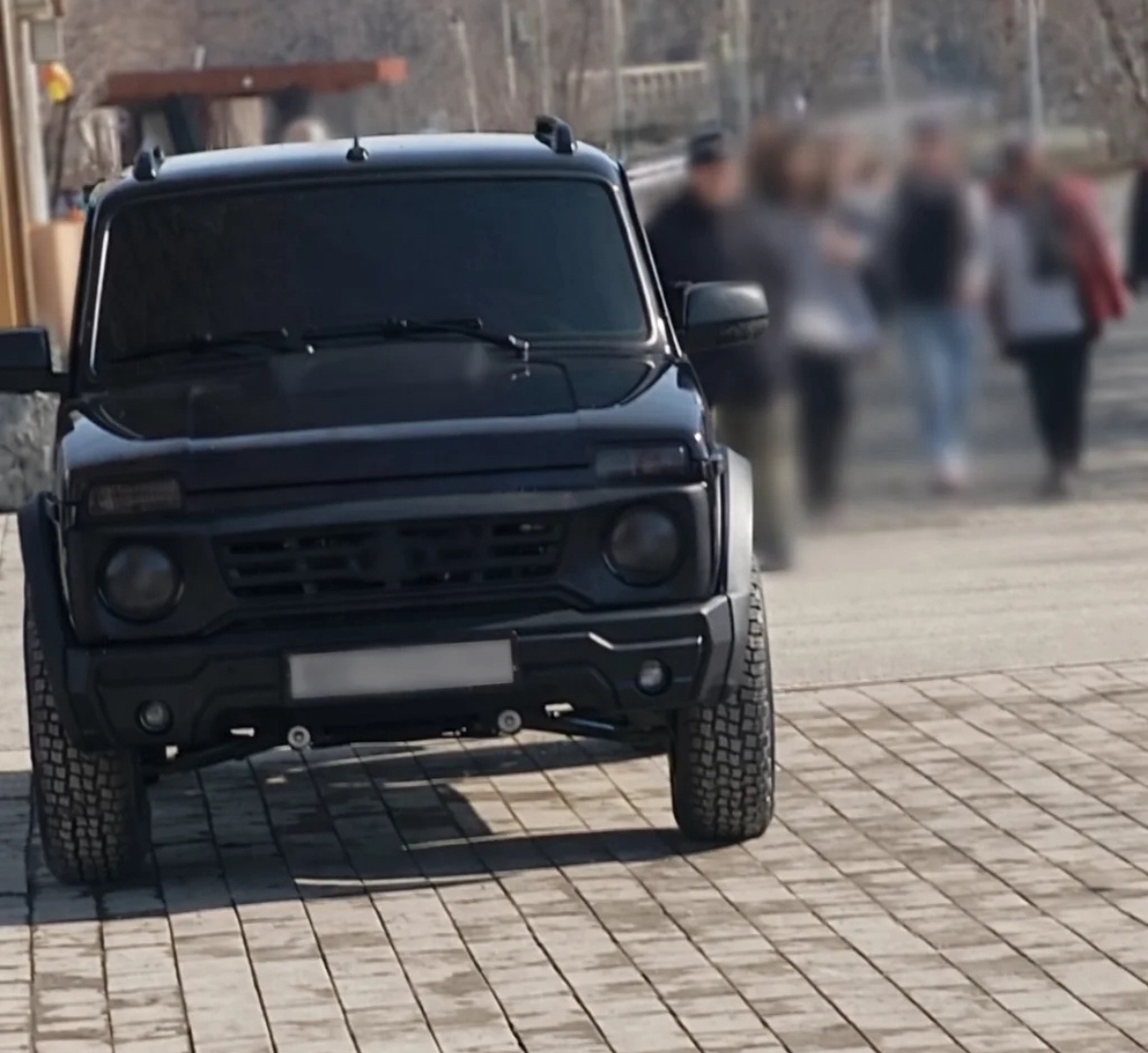 В соцсетях «нашли» виновного в парковке на алле Первоуральска