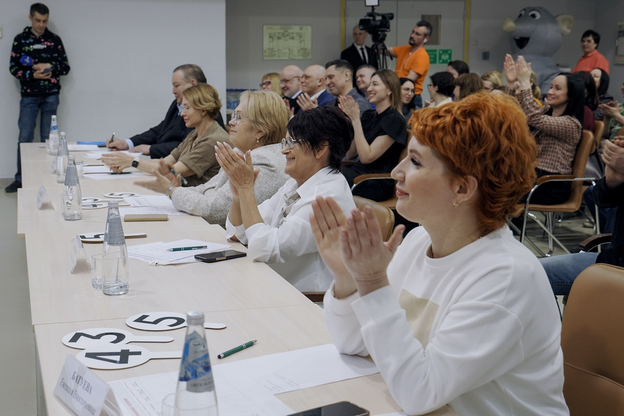 В Первоуральске с настоящим заводским размахом прошел фестиваль КВН