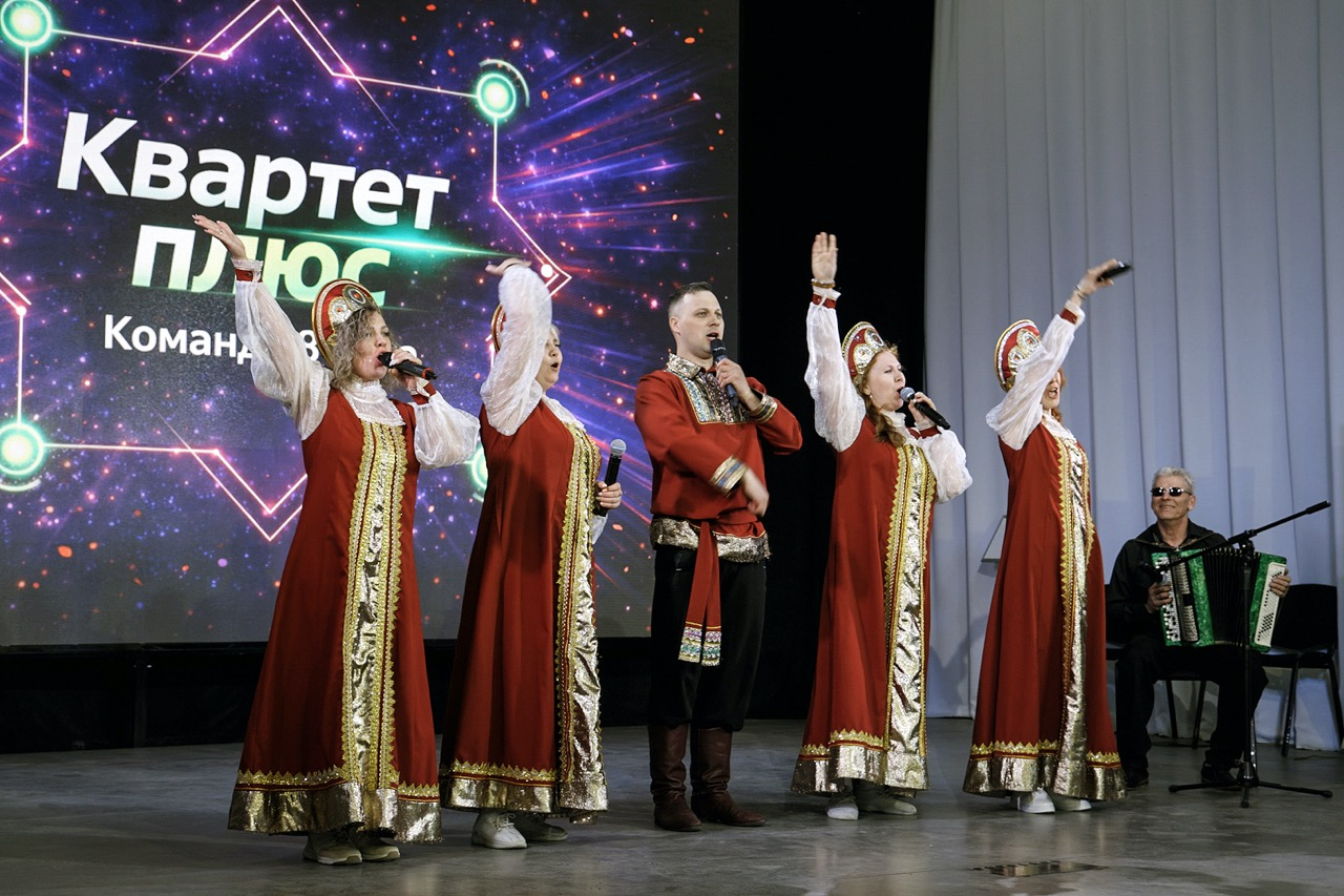 В Первоуральске с настоящим заводским размахом прошел фестиваль КВН