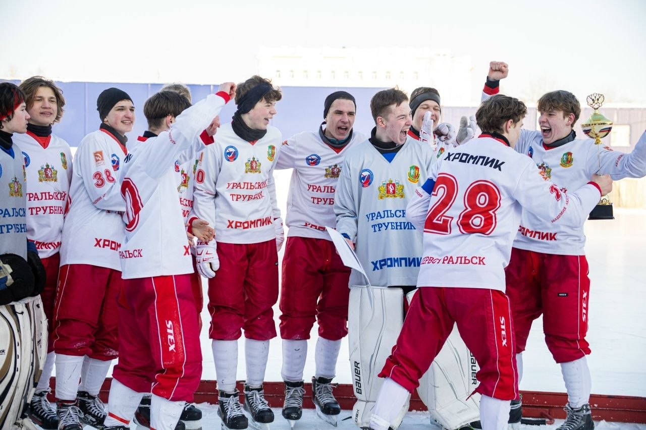 Академия хоккея с мячом «Уральский трубник» — лучшая
