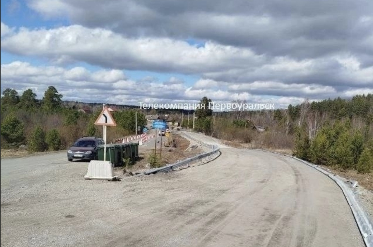 В Перескачке построили временную переправу