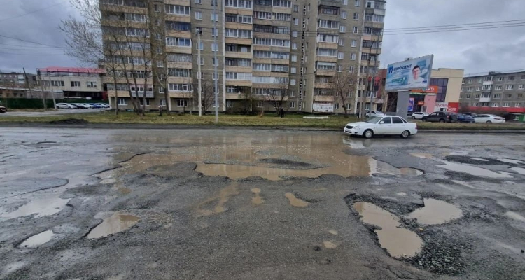 «Управление автомобильных дорог» не будет ремонтировать улицу Вайнера