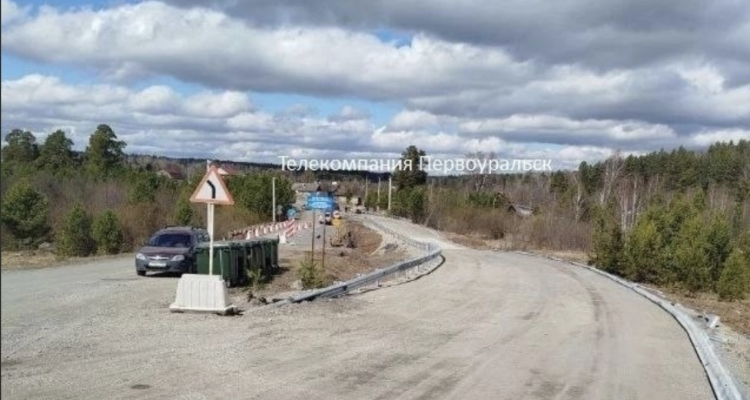 В Перескачке построили временную переправу