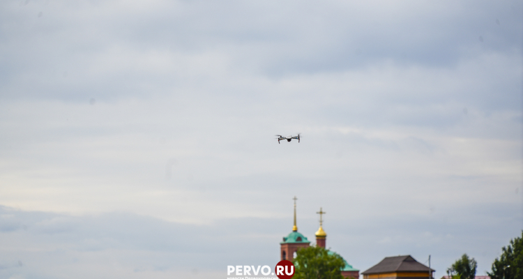 В Первоуральске снова отключили интернет. Объявлен режим беспилотной опасности