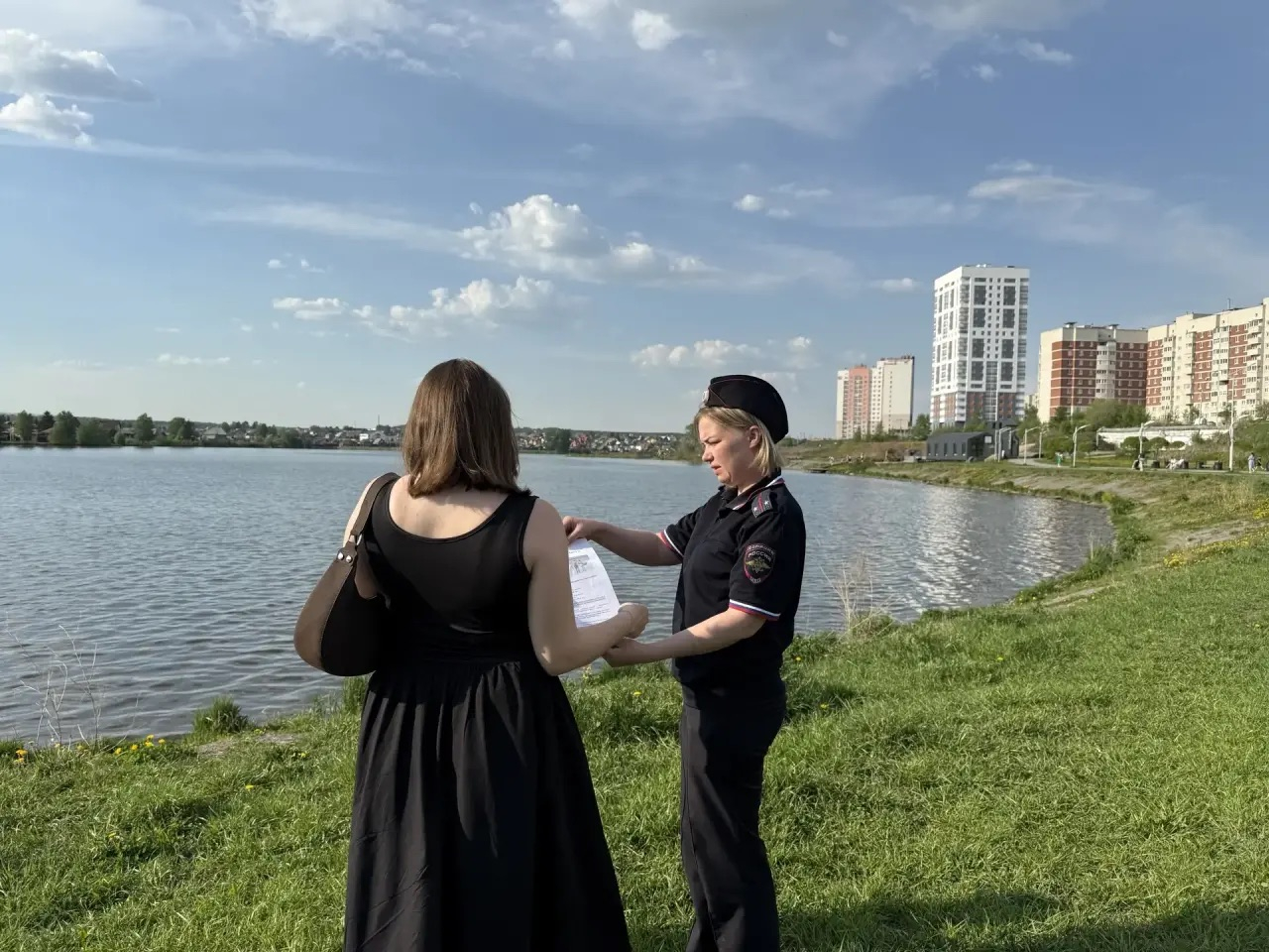 Полиция проводит профилактическую работу с гражданами, отдыхающими на водоёмах