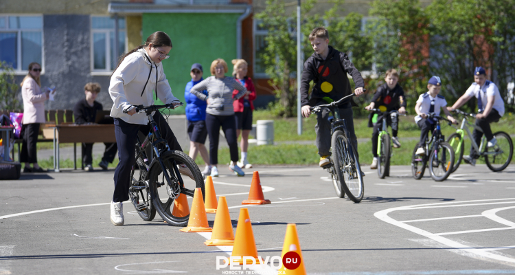 В школе №12 состоялся городской этап конкурса «Безопасное колесо»