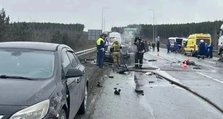 Трое детей погибли в ДТП с загоревшейся машиной под Первоуральском