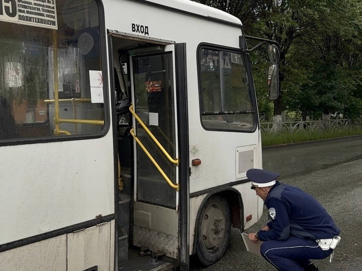 Пассажирский автобус сбил женщину в Первоуральске