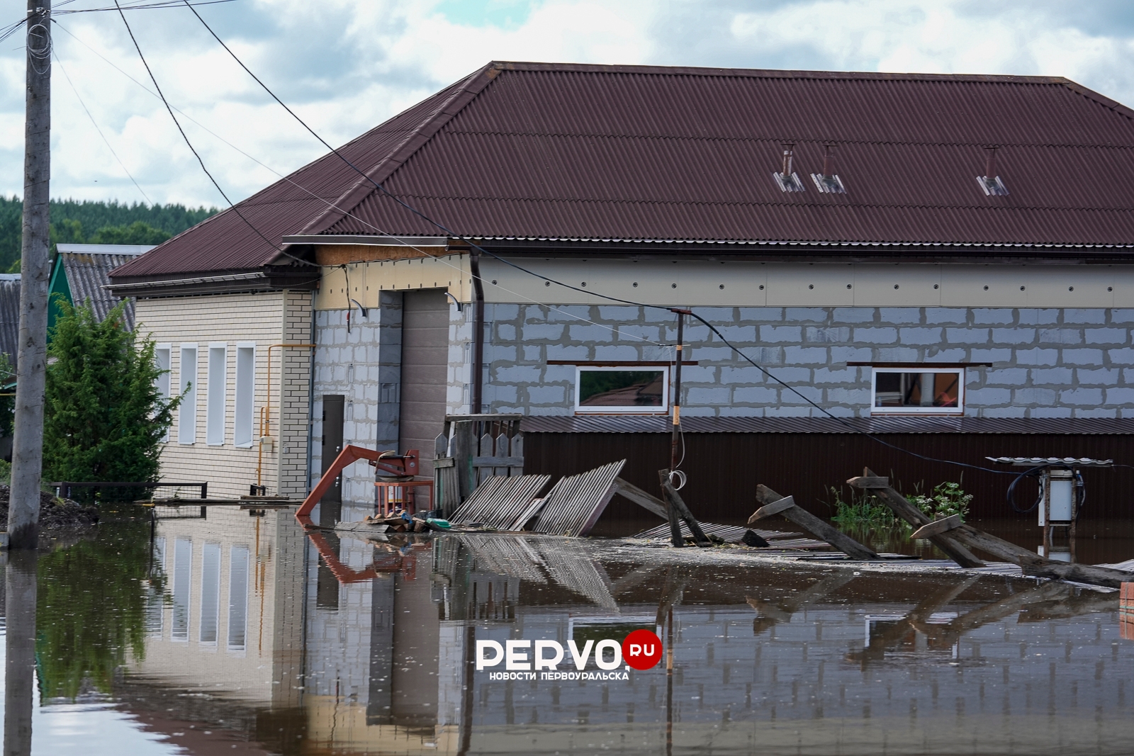 В Билимбаевском СТУ начали откачивать воду