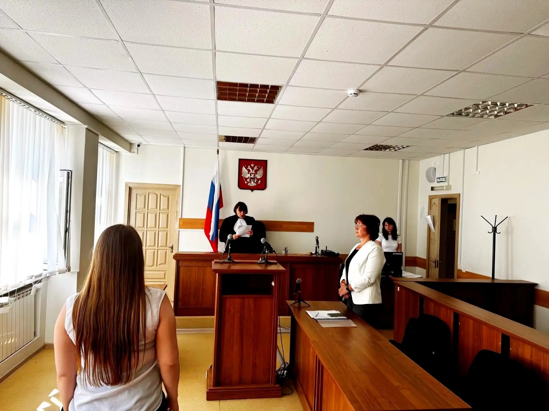 Первоуралочка осуждена за фиктивную регистрацию мигрантов