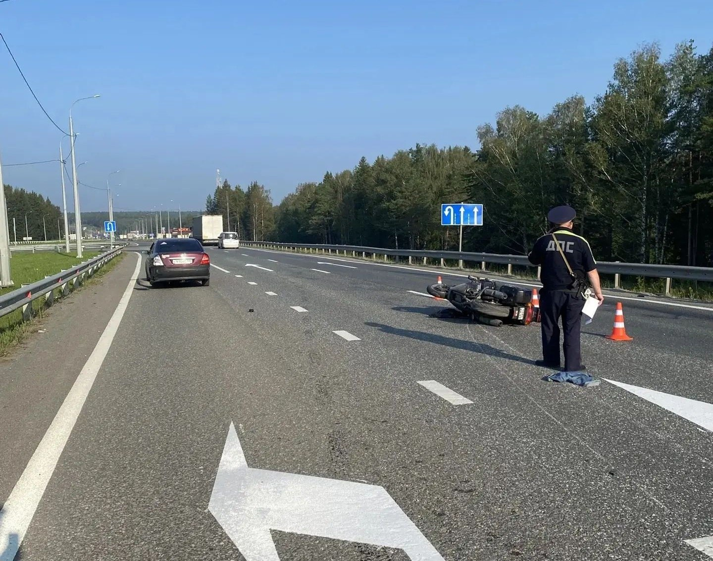 Около Первоуральска пострадал мотоциклист, влетевший в отбойник