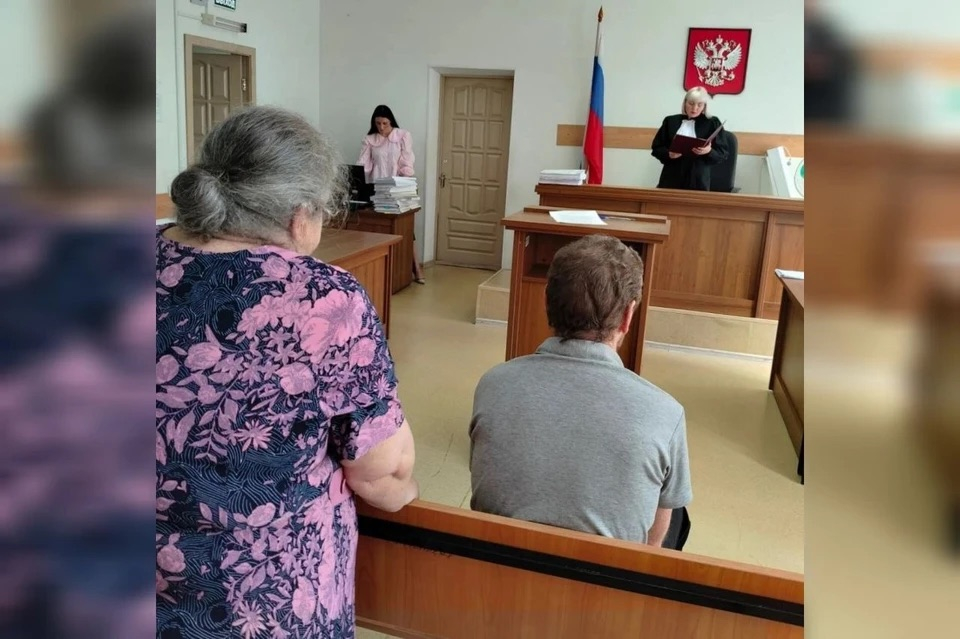 В Первоуральске пенсионерка ударила сына-инвалида ножом в живот