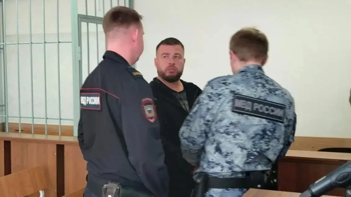 Охотоведа признали виновным в угрозе убийством и хулиганстве с применением оружия