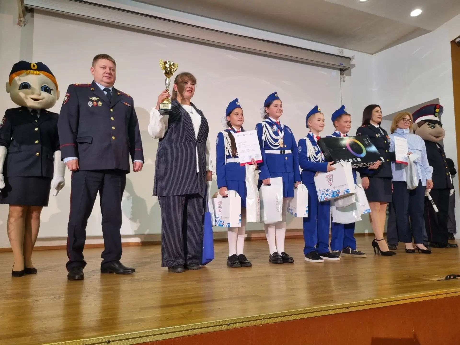 В Первоуральске определили сильнейших юных инспекторов движения